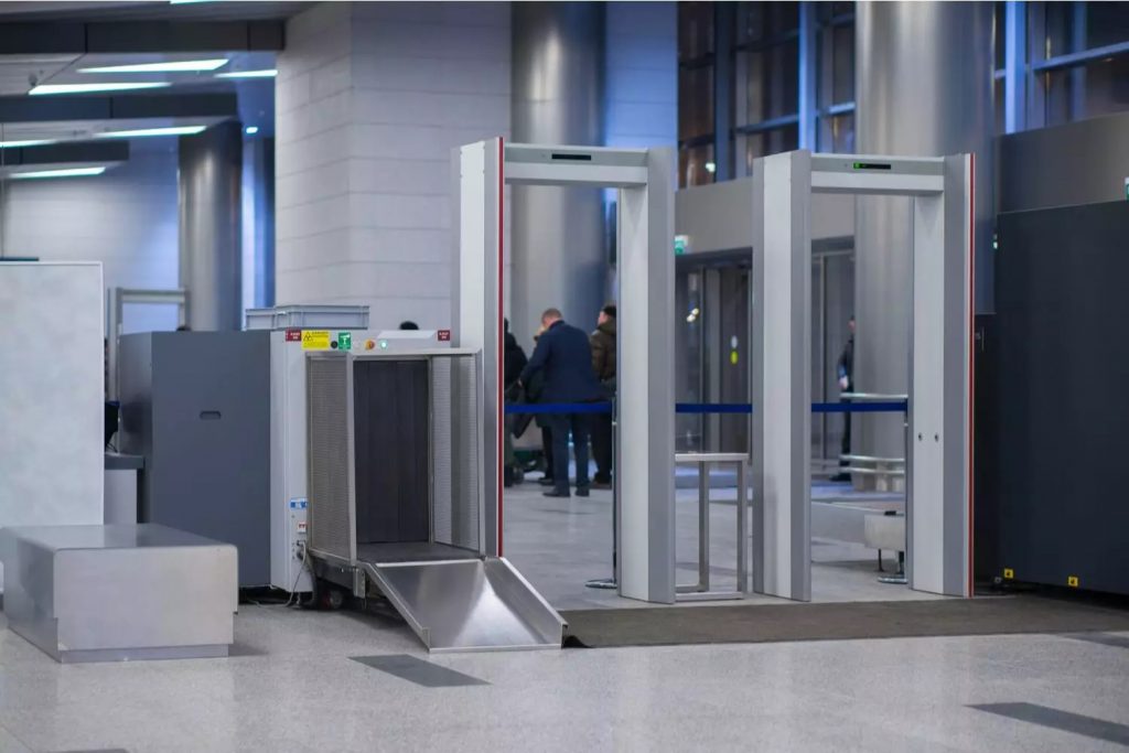 airport scanner